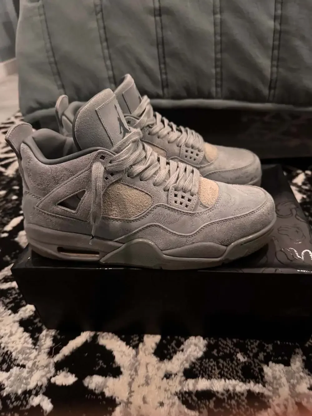 Jordan x KAWS Air Jordan 4 Retro Cool Grey (930155-003) size 10